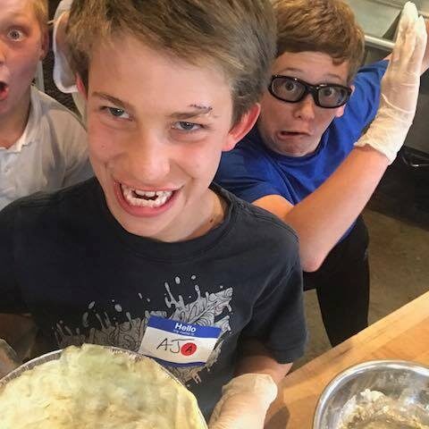 66638762_2400374510076435_2025563987621445632_n (1)