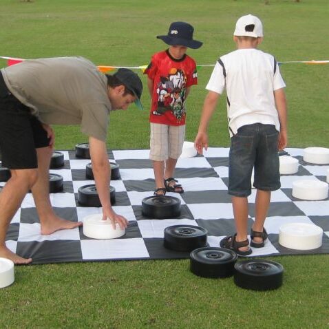 giant_checkers_game